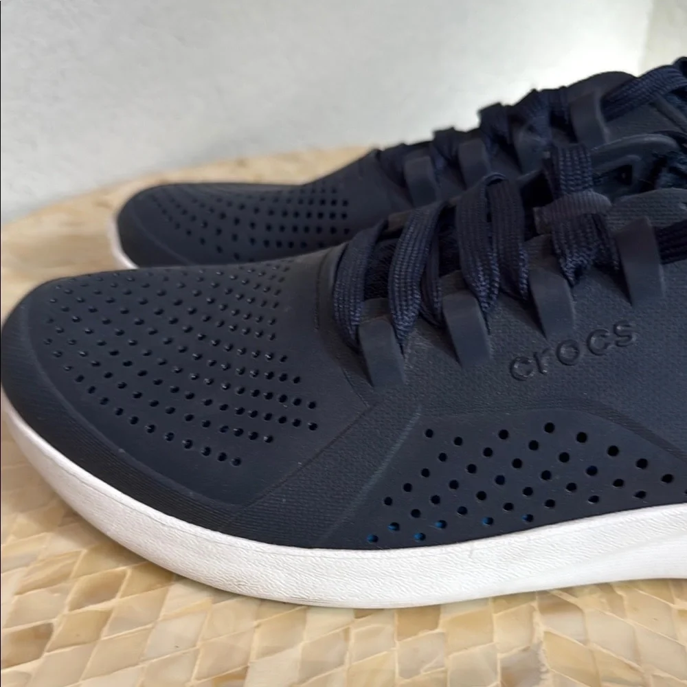 CROCS Dark Blue Athletic Shoes size 11